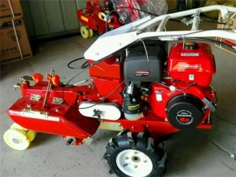 開溝培土機(jī)